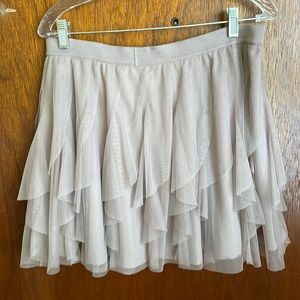 LC by Lauren Conrad tulle mini-midi length!